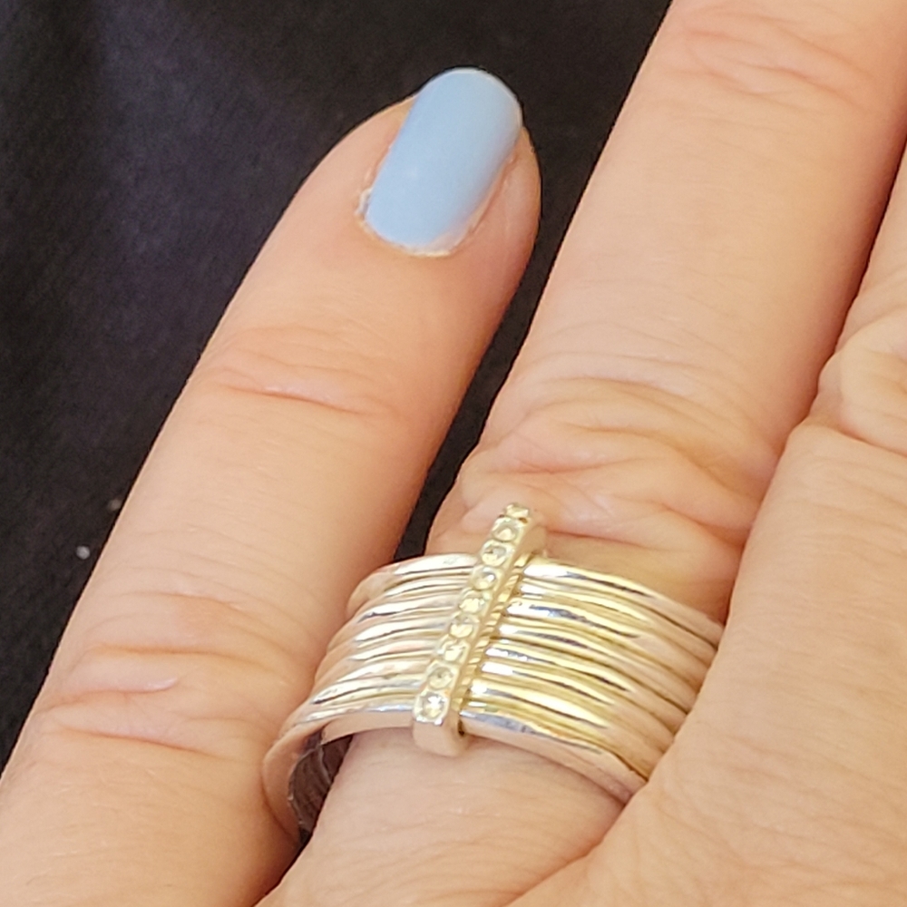 Ring - Picture 3 of 4